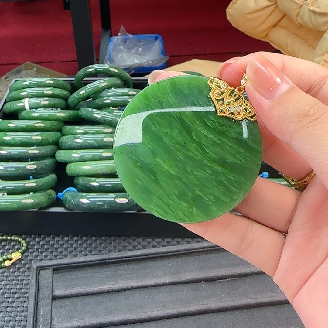 和田玉银S925镶嵌颈饰碧玉镯心