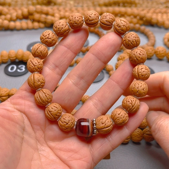 好***️菩提籽类桃核手串