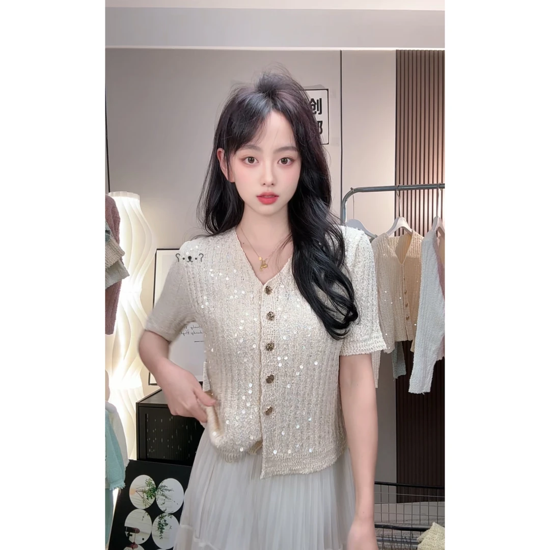 夏季新款V领钉珠针织衫女2025春秋款纯色亮片显瘦针织衫百搭上衣