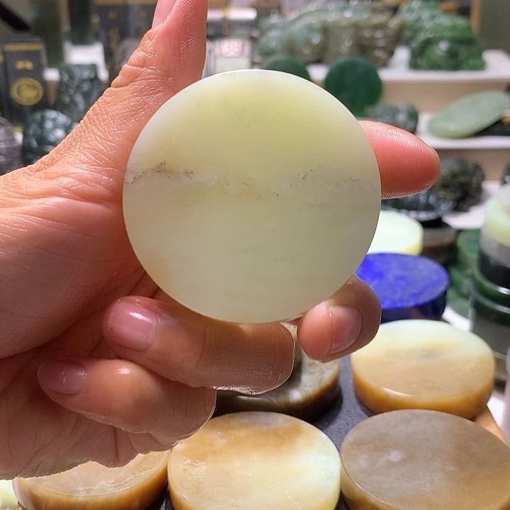 奶***崽和田玉未镶嵌珠宝半成品