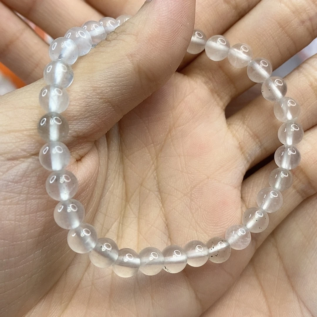 石英质玉未镶嵌颈饰