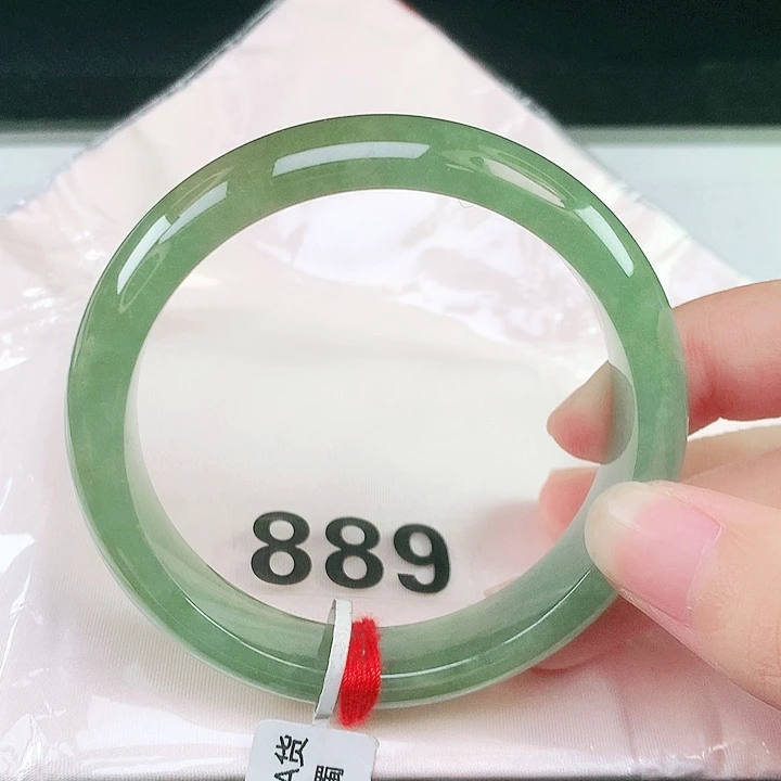 翡翠未镶嵌手镯（圆镯）翡翠手镯