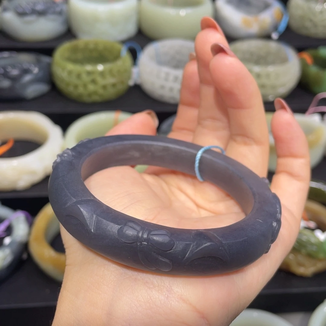 和田玉手镯未镶嵌40