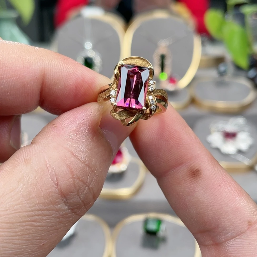 碧玺戒指18K金镶嵌3.86ct