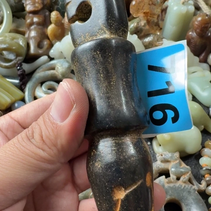 和田玉未镶嵌颈饰杜*強