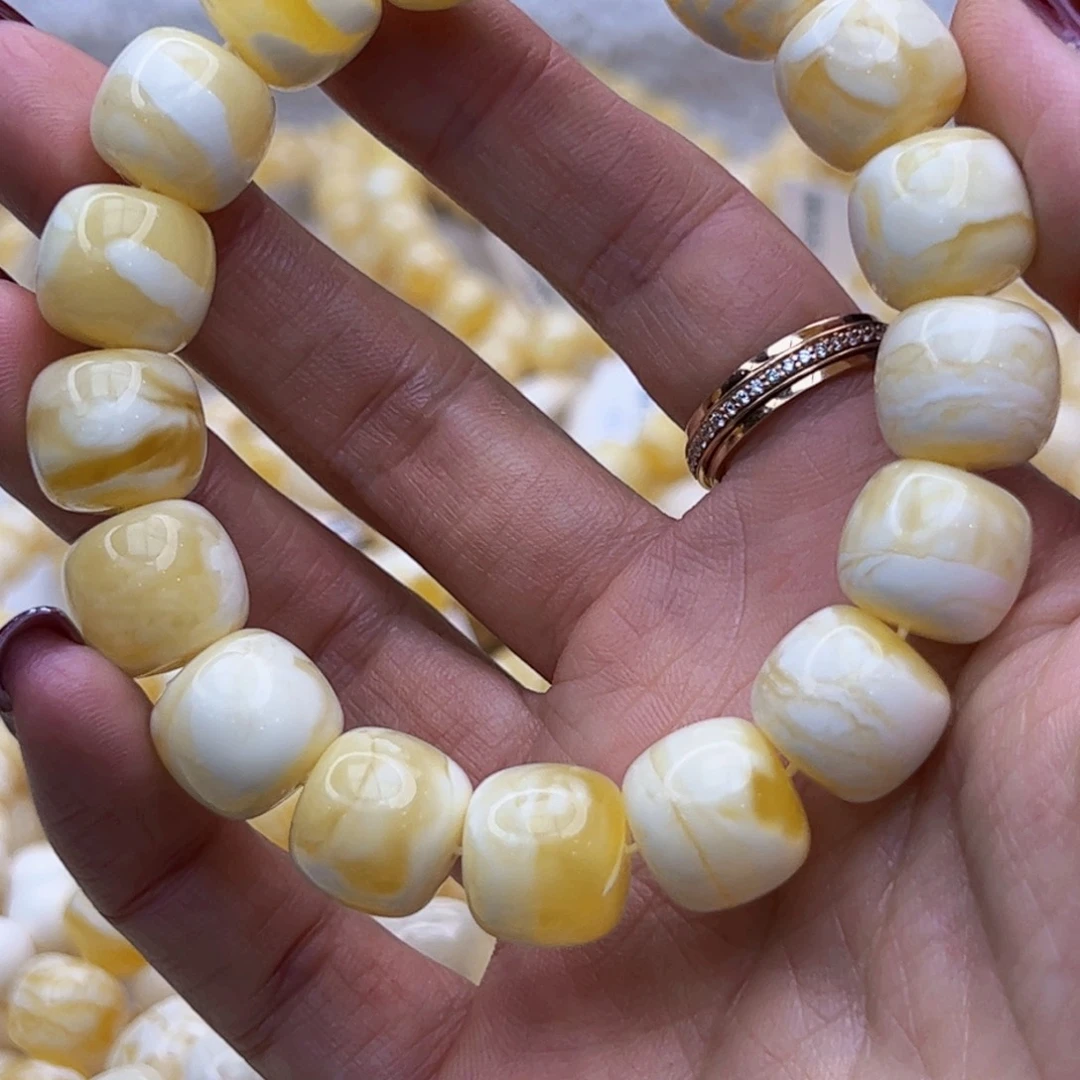 琥珀手链未镶嵌文*25.72克