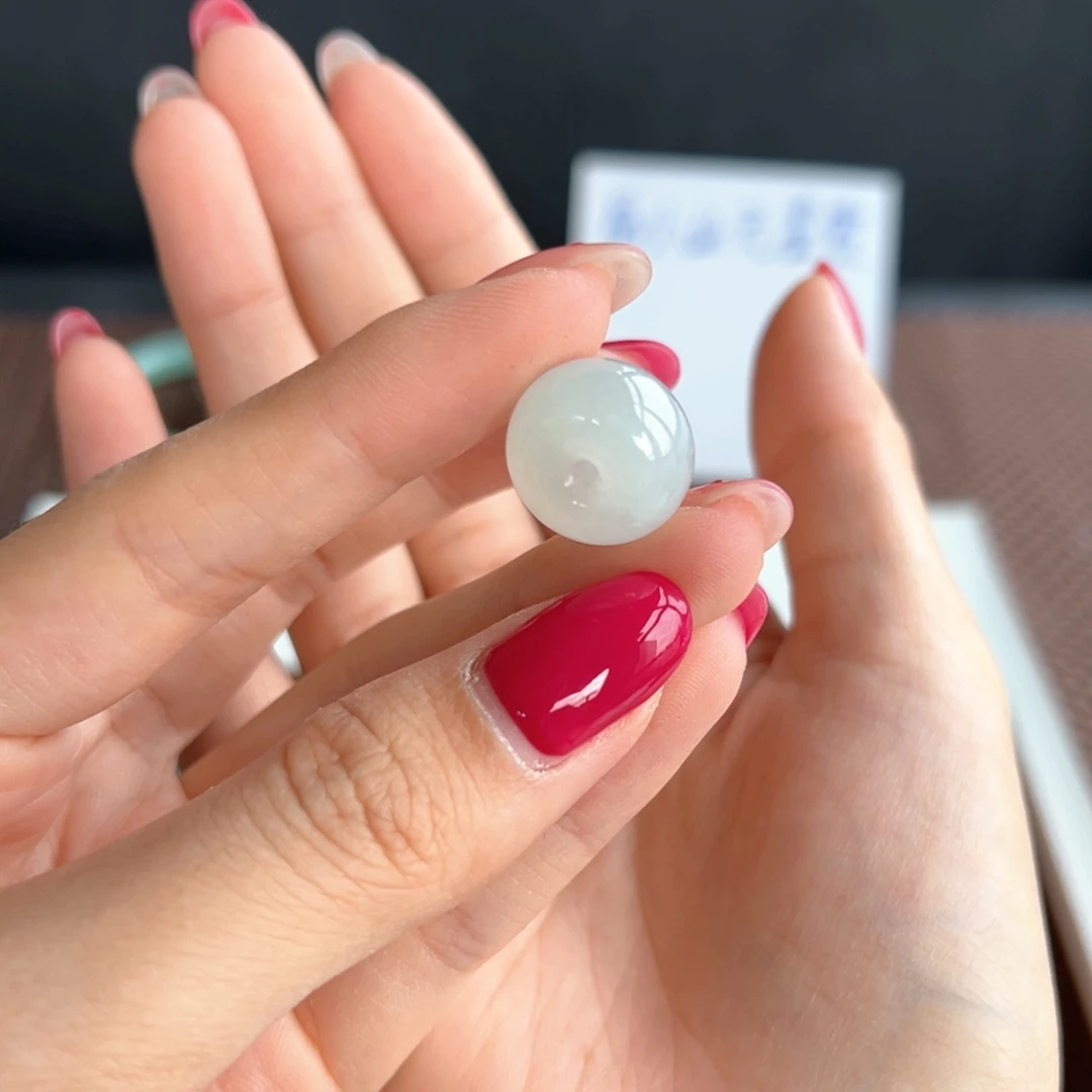 翡翠未镶嵌颈饰181号买断