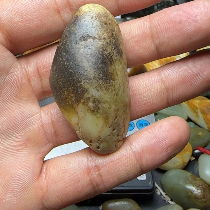 颈饰未镶嵌和田玉（子料）15