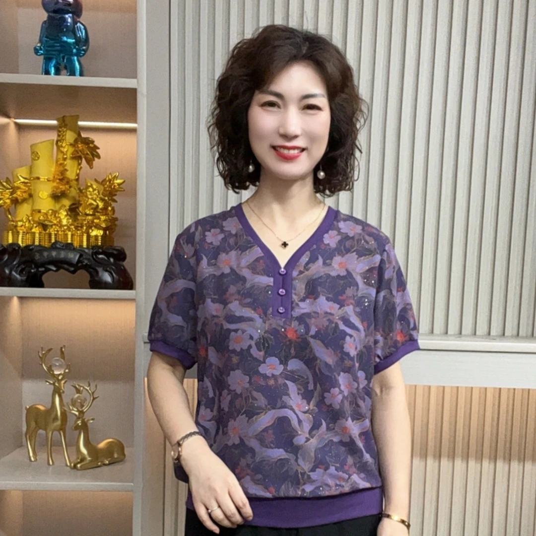 妈妈装流行欧若拉时尚潮牌女装宽松夏装女士独特漂亮小衫休闲短袖