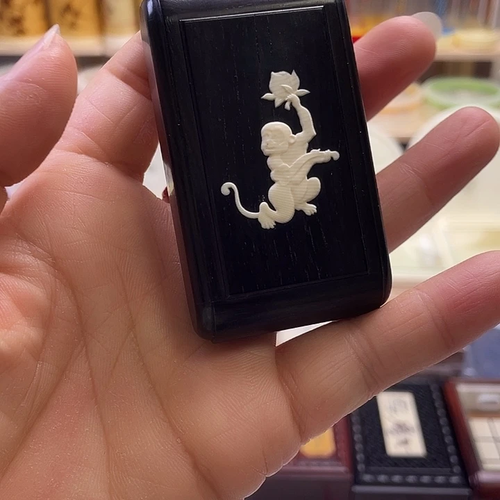 张圣林底板牛骨黄蛉盒