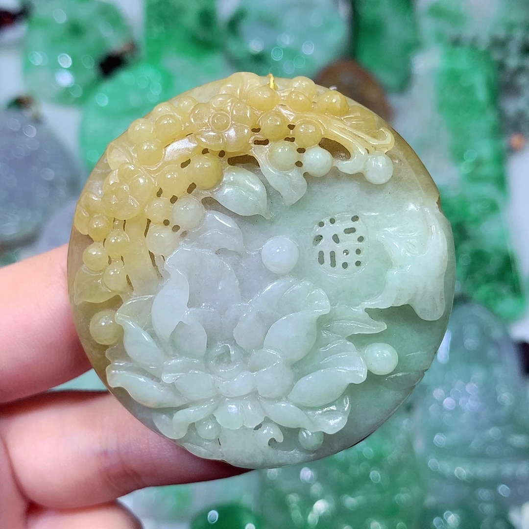 吊坠(不含链)未镶嵌翡翠