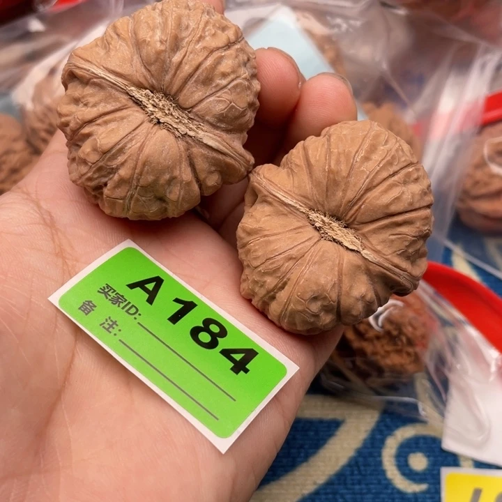 把件文玩核桃核桃
