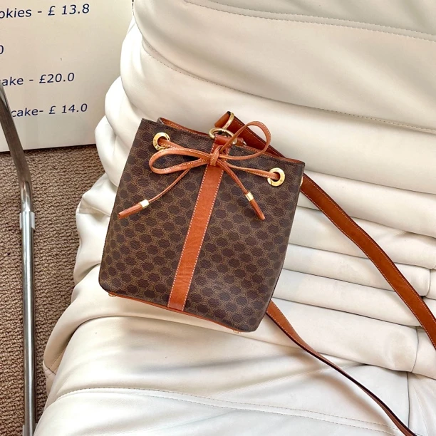 95新 Celine/思琳 老花抽绳水桶包全原