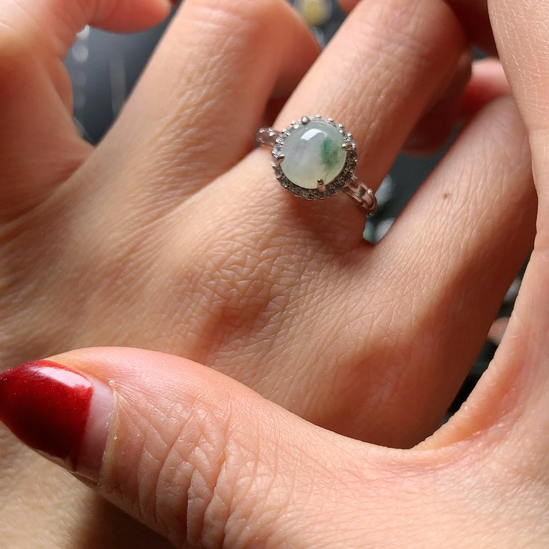 翡翠颈饰银S925镶嵌戒指