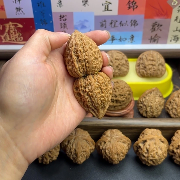 毛***毛把件文玩核桃全品塔尖