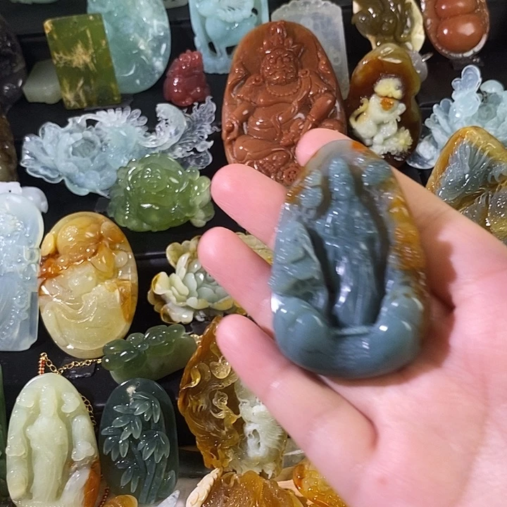 用***6蛇纹石玉合金颈饰