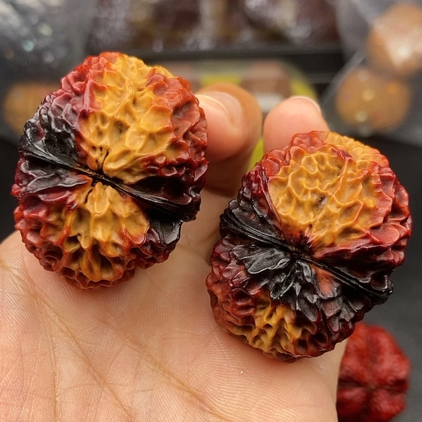 【闪购商品】把件文玩核桃41尺铁绣球51.5克