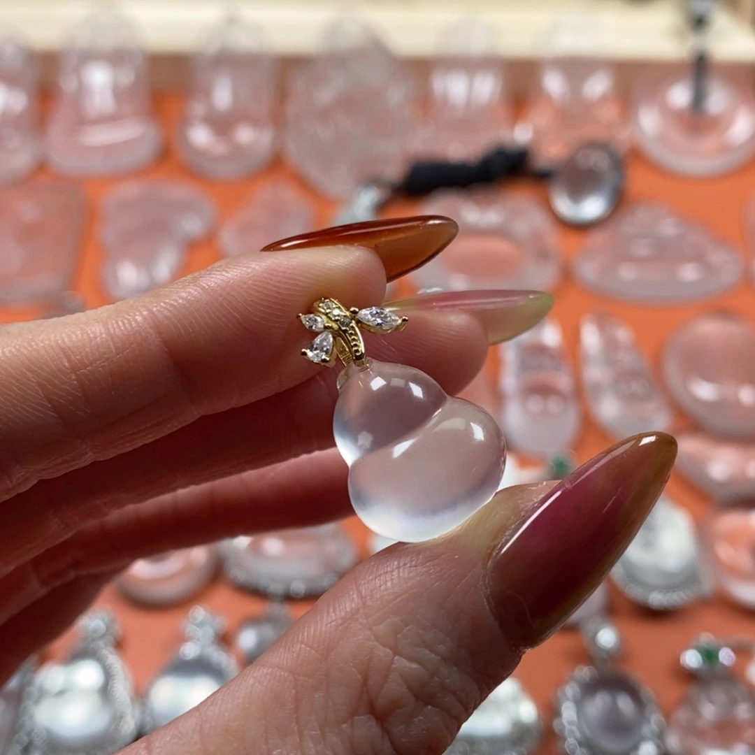 石英质玉银S925镶嵌颈饰黑钢葫芦