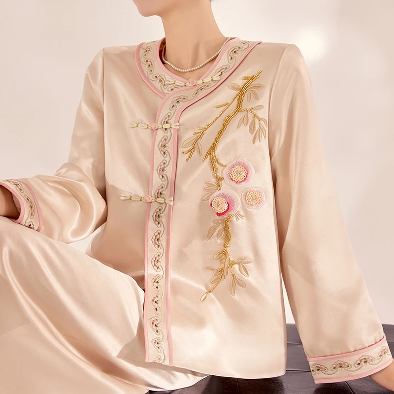 2025春季新中式国风精致盘扣重工刺绣设计感醋酸百搭外套 N1010A