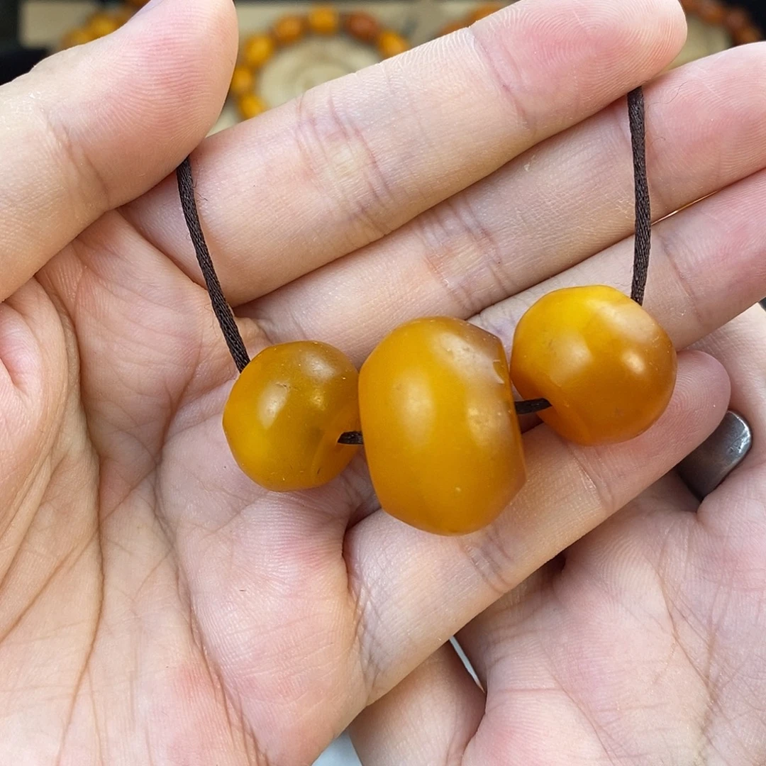 琥珀未镶嵌裸石蜜蜡
