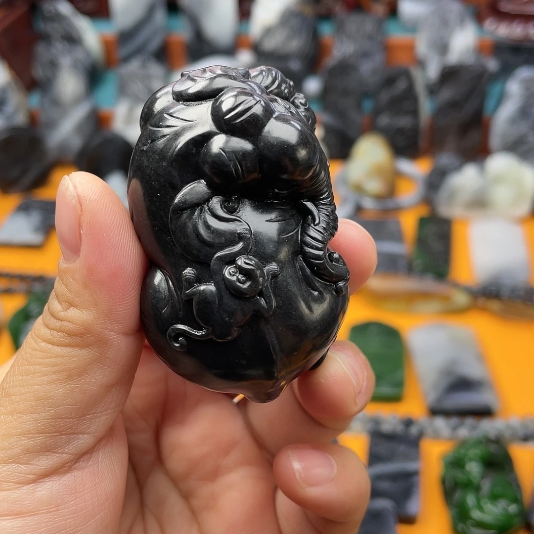 无***净和田玉未镶嵌挂件