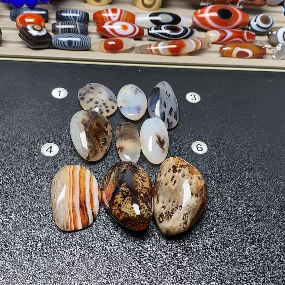 玛瑙/玉髓两毛未镶嵌宇****羊