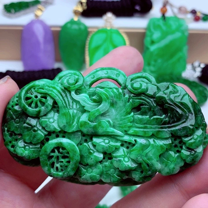 翡翠未镶嵌吊坠(不含链)