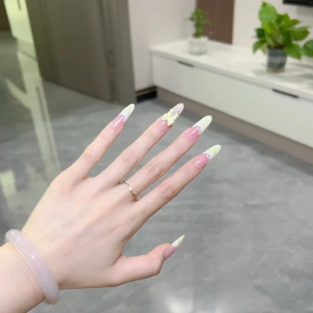 纯手工穿戴甲粉色蝴蝶结温柔春日风美甲贴片
