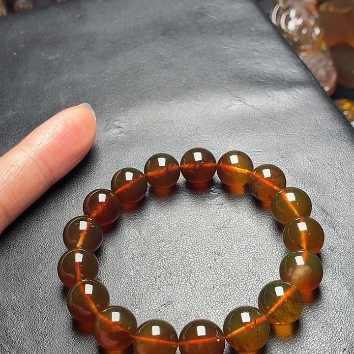 琥珀未镶嵌颈饰11+12.8g