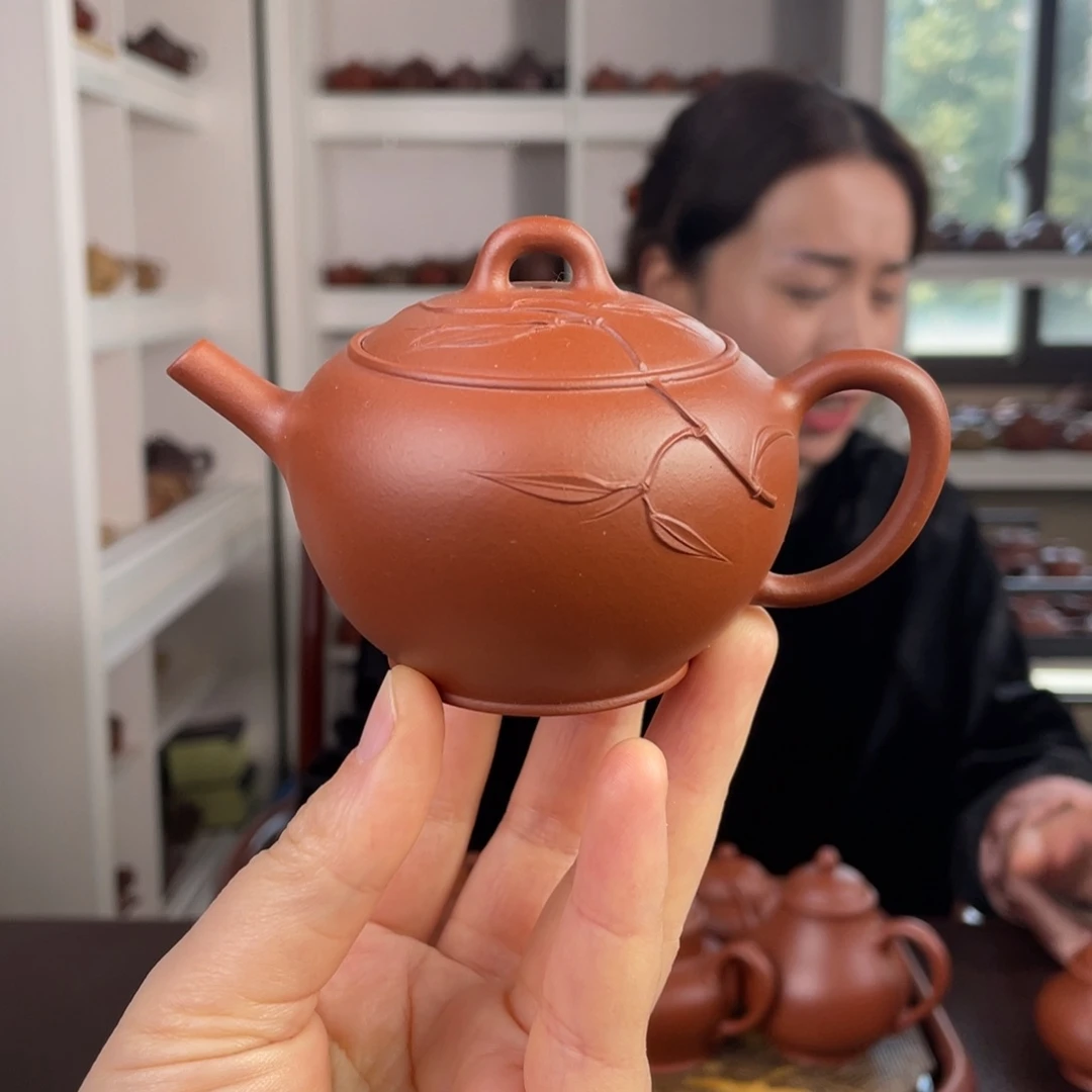 紫砂茶壶朱泥贴竹巨轮140cc