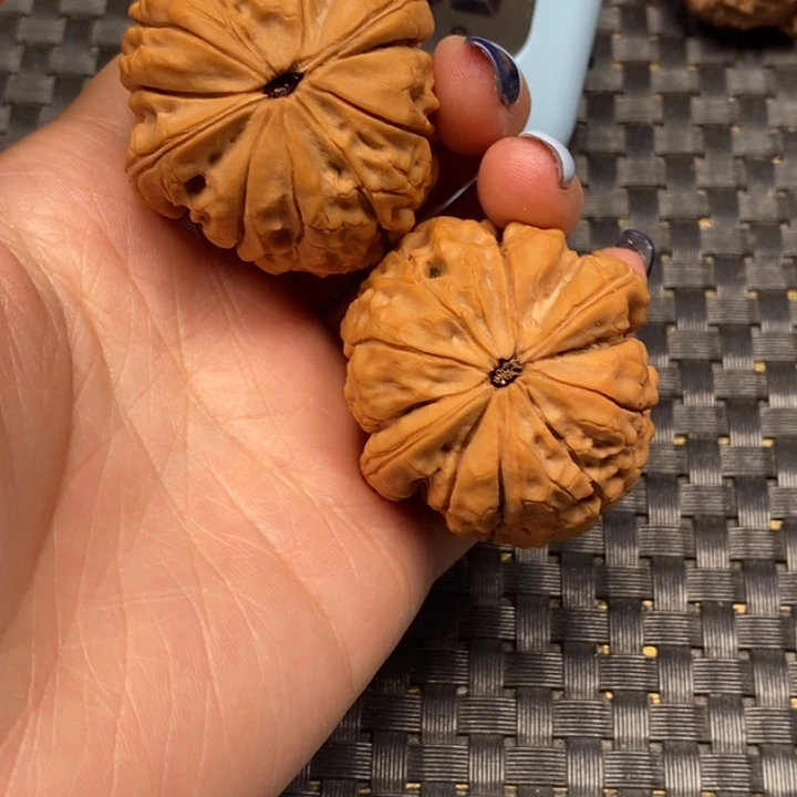 文玩核桃吊坠甲骨文