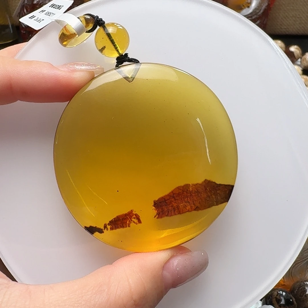 琥珀未镶嵌珠宝奇石绿茶植物意境圆牌