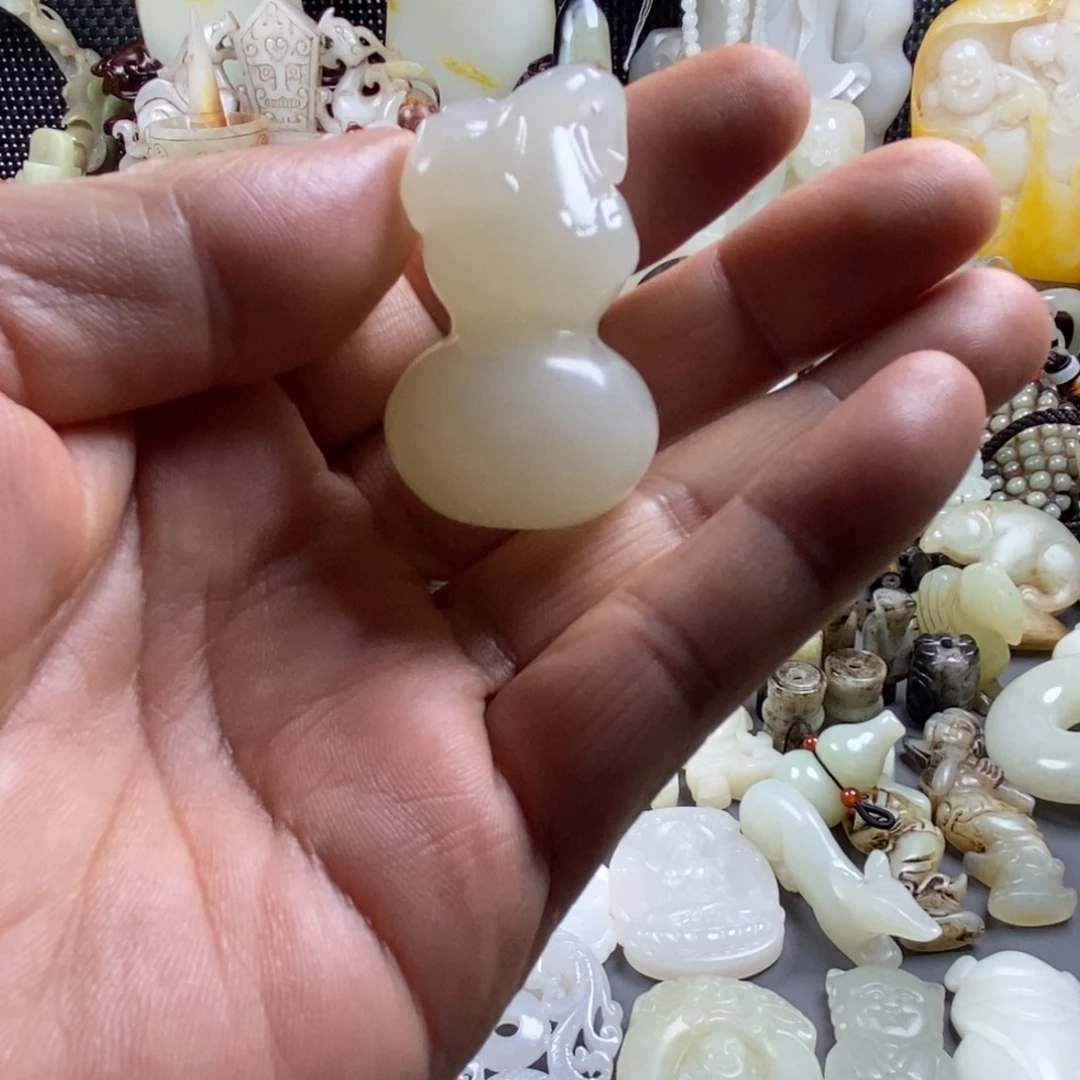 和田玉（糖玉）未镶嵌颈饰