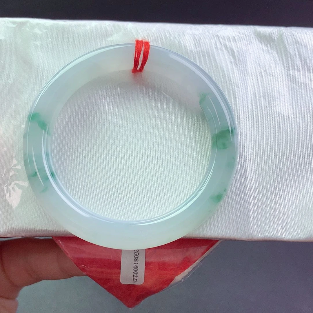 【闪购商品】未镶嵌手镯翡翠a 8034810