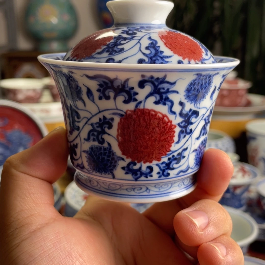 釉里红霸王团菊盖碗
