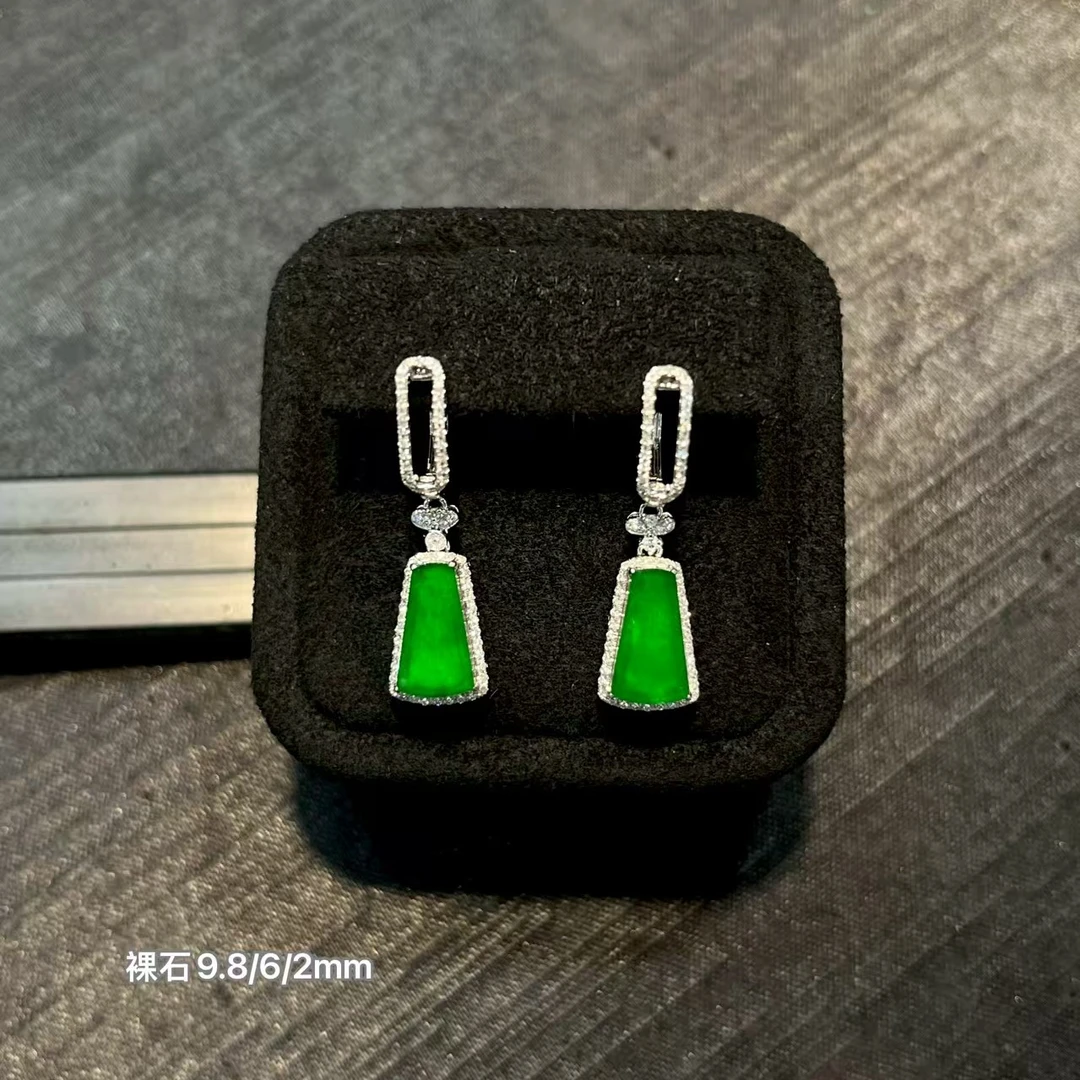 18K金豪镶翡翠冰辣阳绿耳坠种老水足起光胶润颜色鲜艳靓丽仙女范