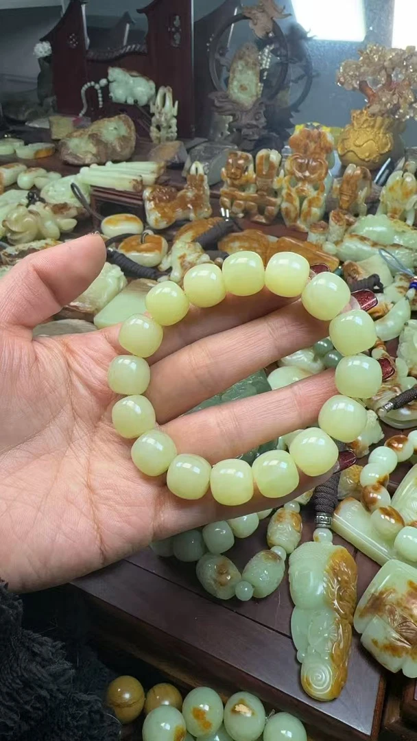 黄白老玉老型手串