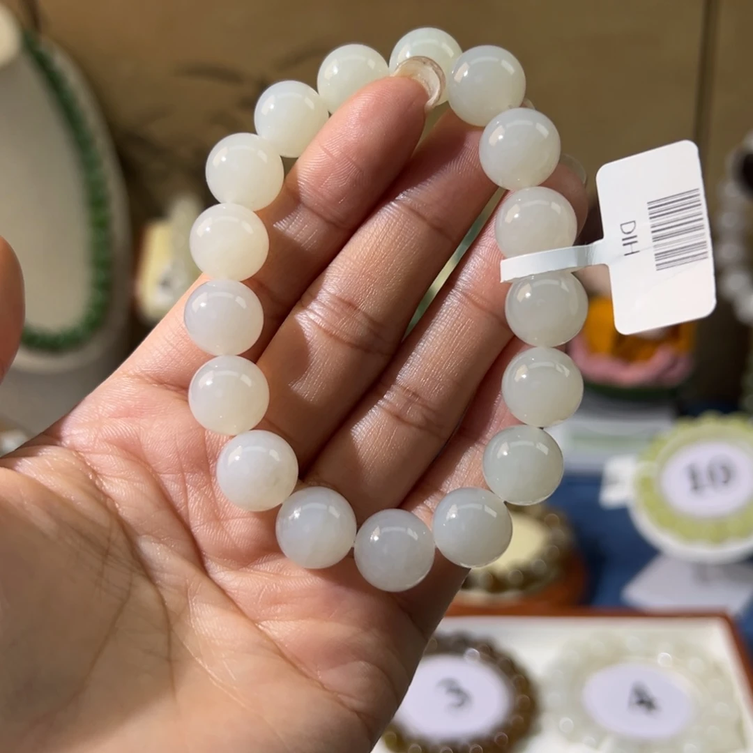 和田玉未镶嵌手串