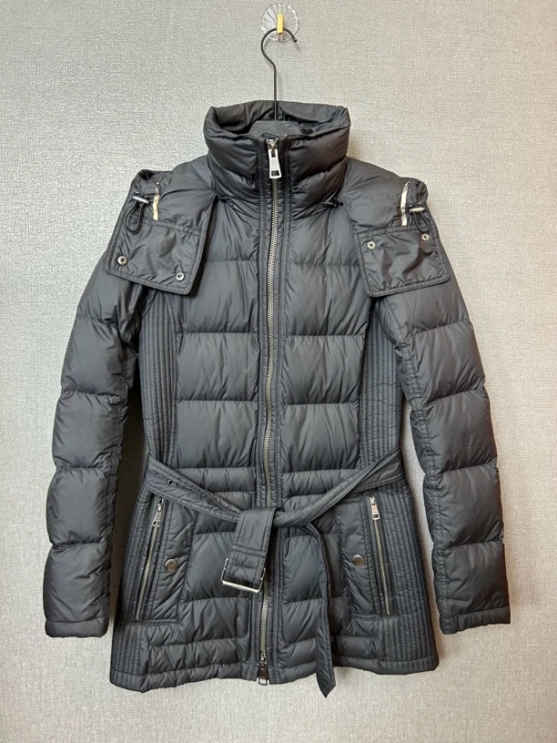 95新 BURBERRY/博柏利 黑色鹅绒服