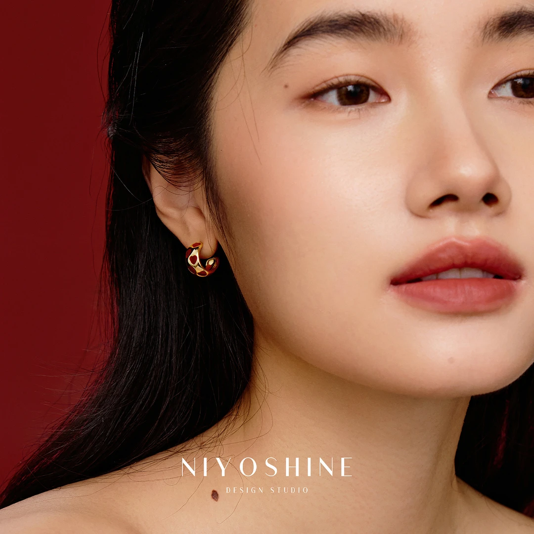 铜合金珐琅耳饰 爱心耳环C型耳钉小众气质法式耳挂女安可拉红配饰