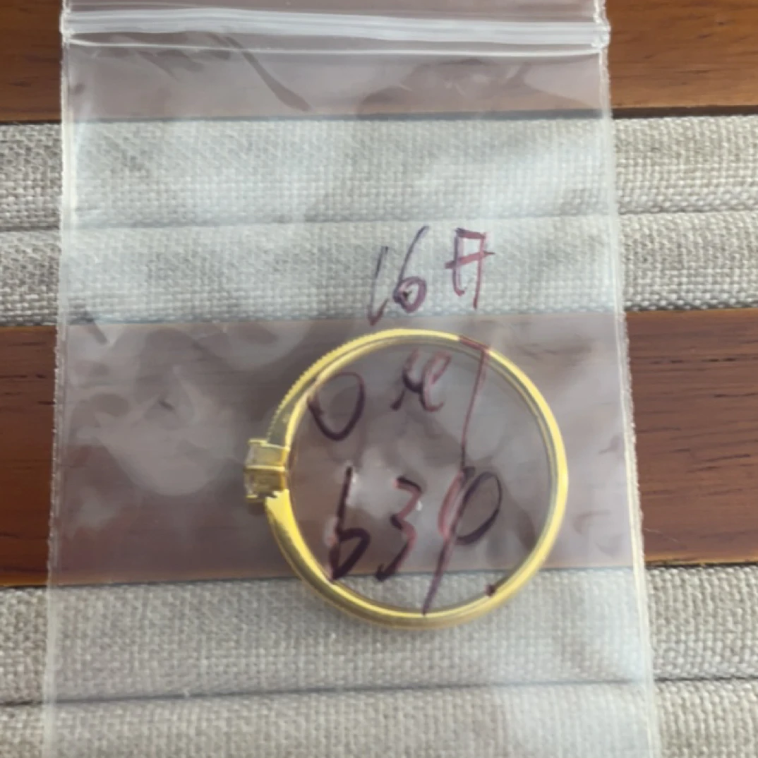 A6克重0.47 16号 白钻6D戒指 足金999