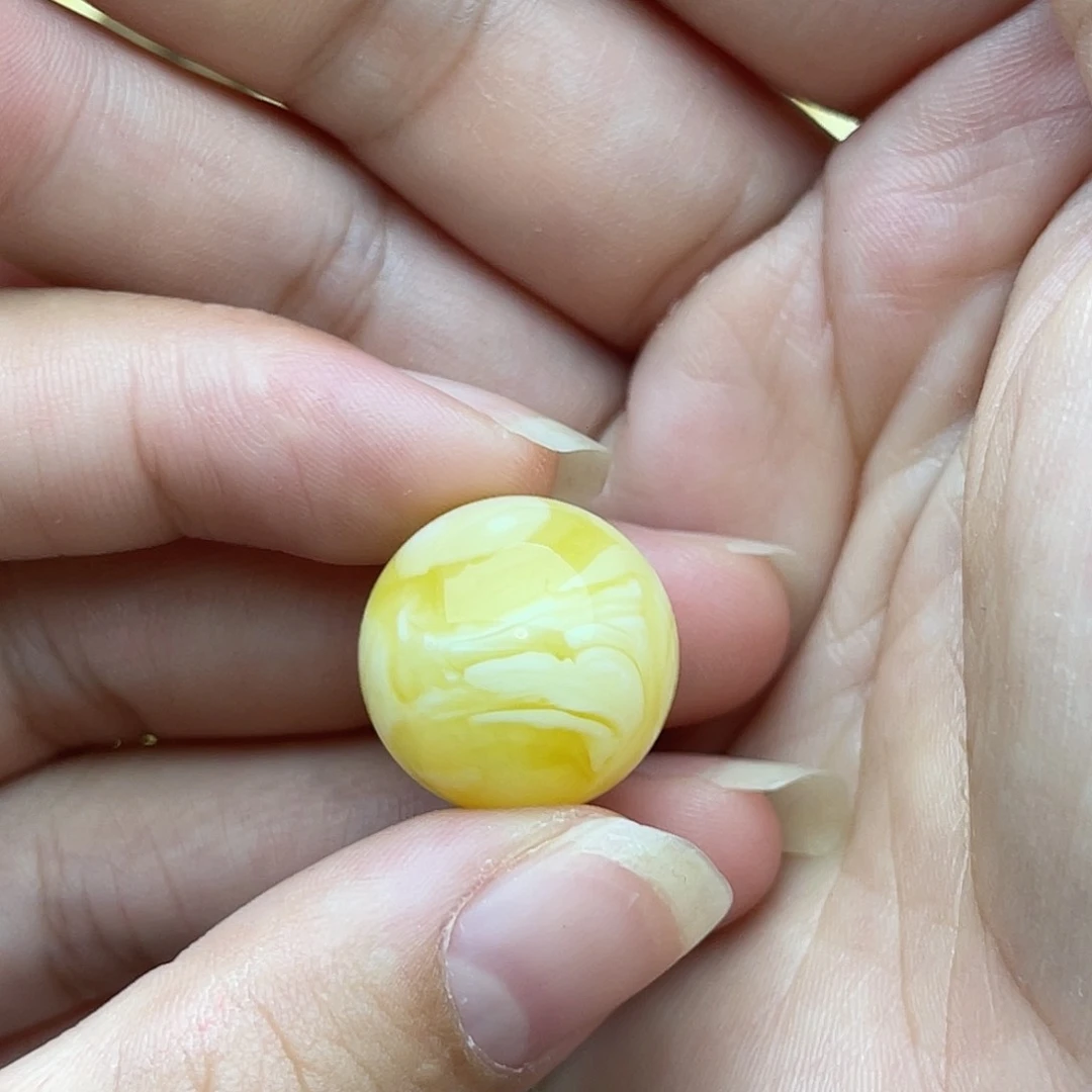 裸石琥珀未镶嵌蜜蜡圆珠梦卡十七瓷白妖花