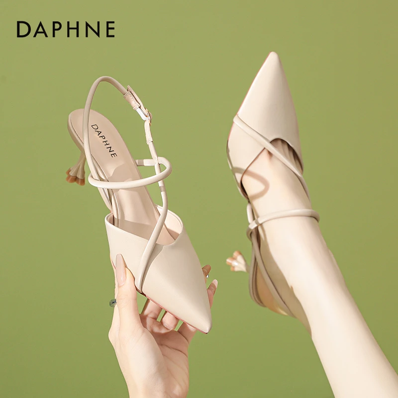 达芙妮夏季细跟高跟鞋气质百搭尖头浅口后空单鞋细带时尚6668-12