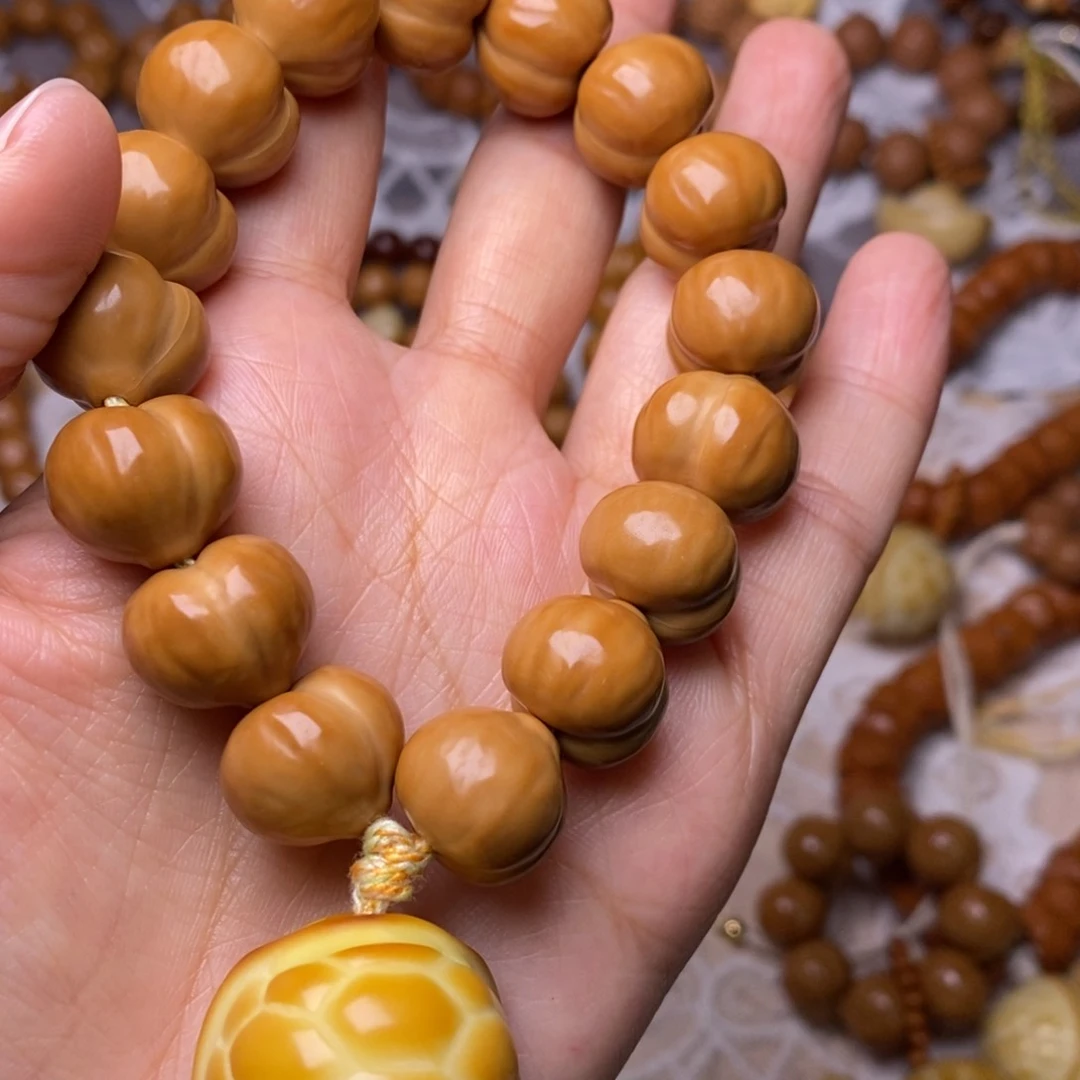 把件猴头核桃柯基屁桃龟甲