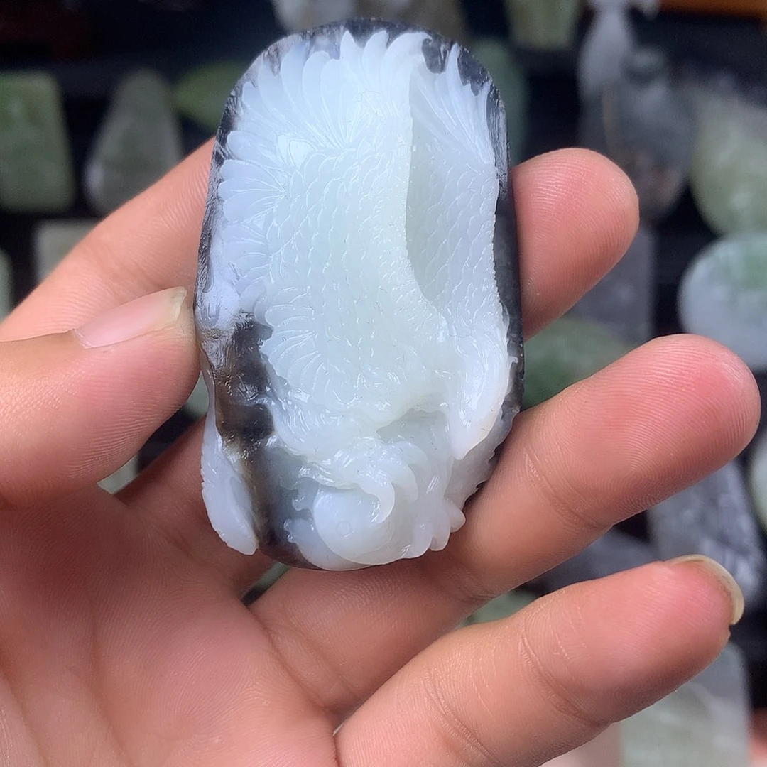 颈饰未镶嵌和田玉（糖玉）