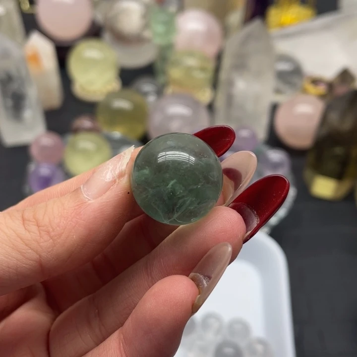水晶32未镶嵌丶绿ying石