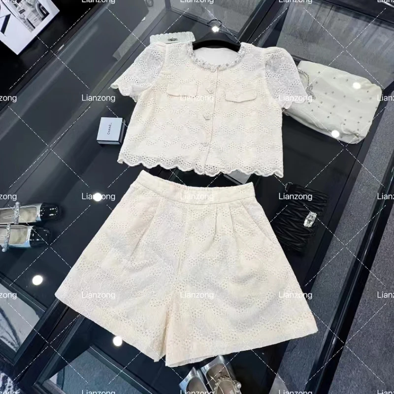 圆领钉珠上衣高腰短裤两件套女气质修身高端小香风套装潮