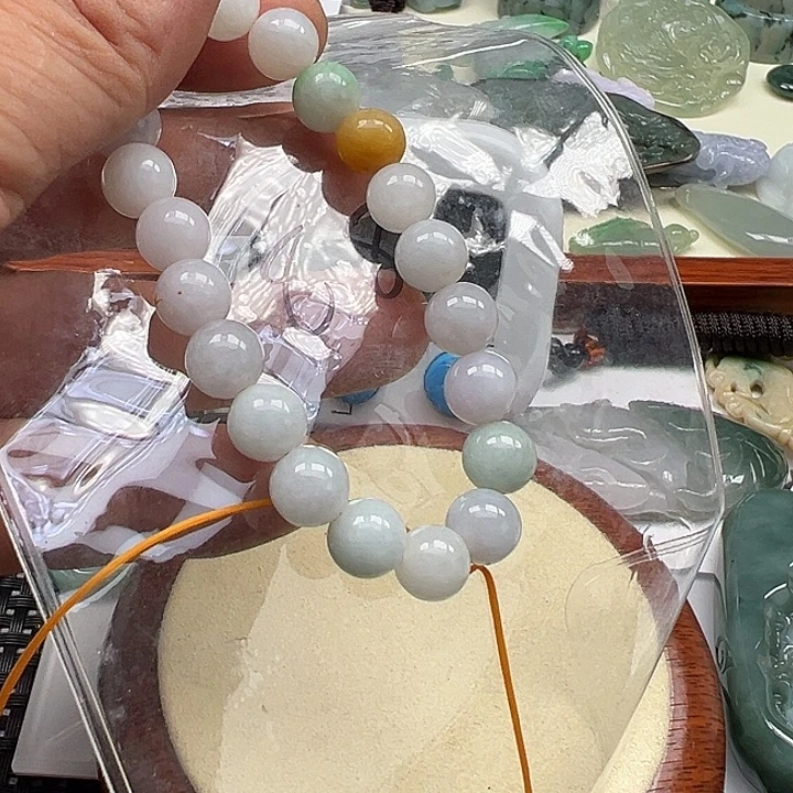 翡翠未镶嵌颈饰琴****