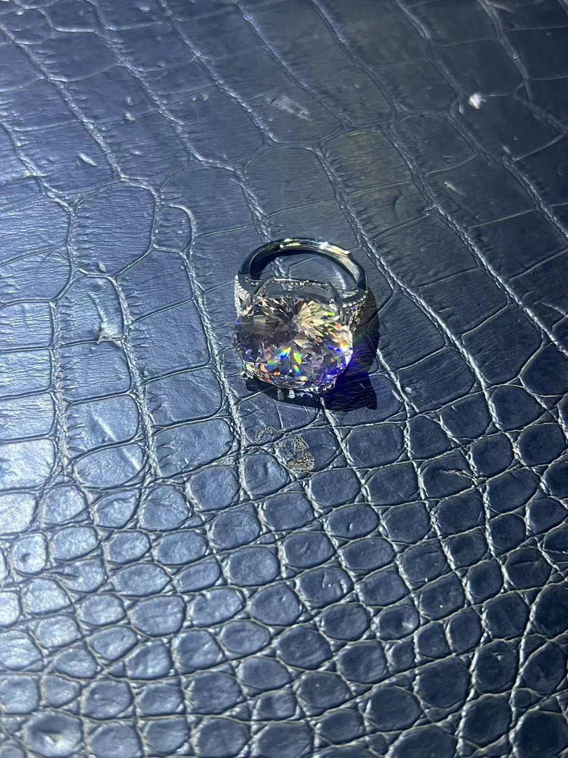 收藏级轻奢时尚气质简约精致戒指bk11629