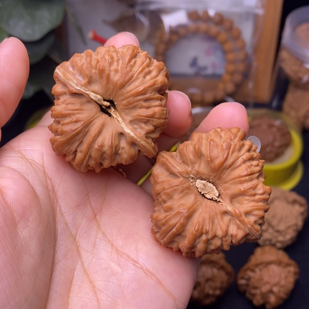 文玩核桃把件40平谷凹底